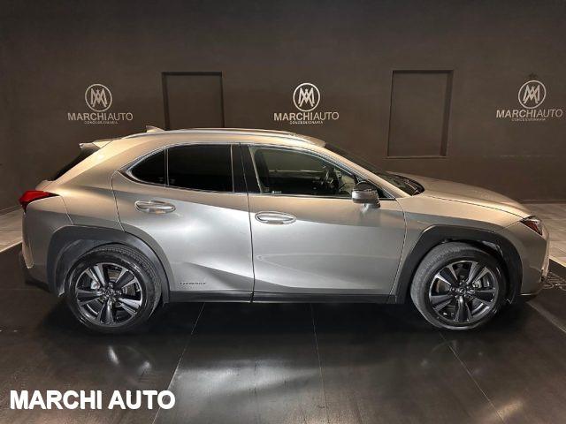 LEXUS UX Full Electric UX Hybrid Executive