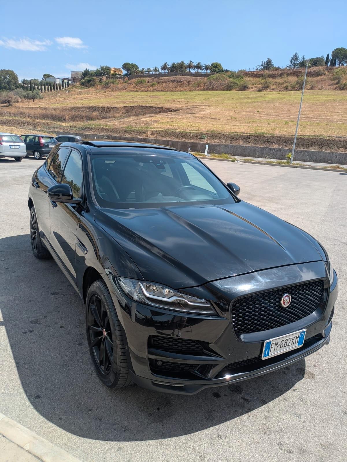 Jaguar F-Pace 2.0 D 240 CV AWD aut. Pure
