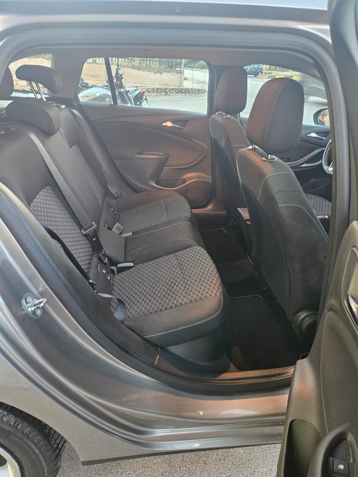 Opel Astra Sports Tourer 1.6 cdti