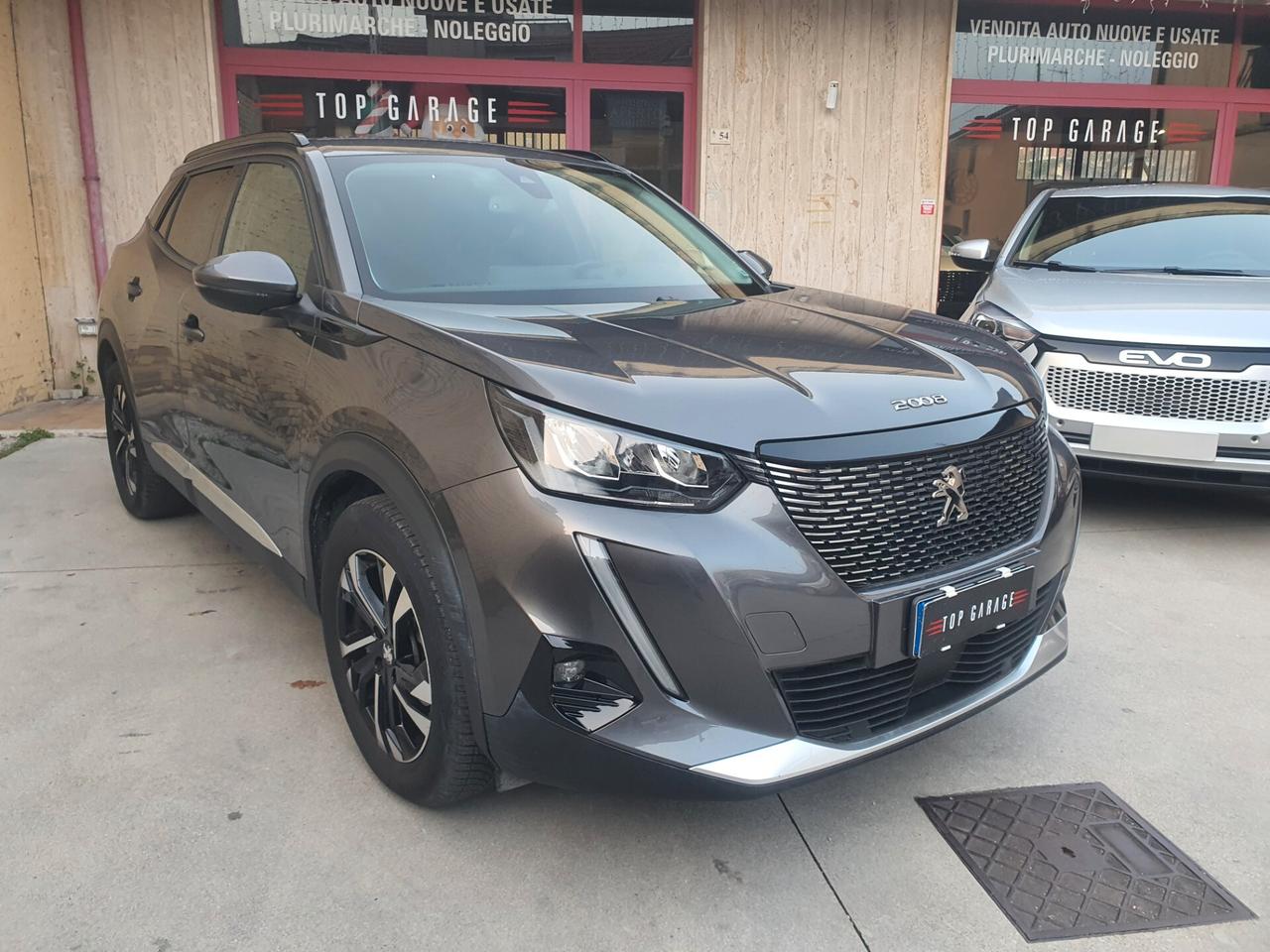 Peugeot 2008 PureTech 100 S&S Allure Pack