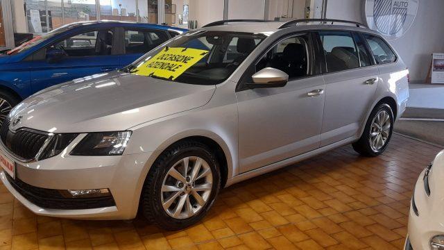 SKODA Octavia 1.6 TDI SCR DSG Wagon Executive NAVI