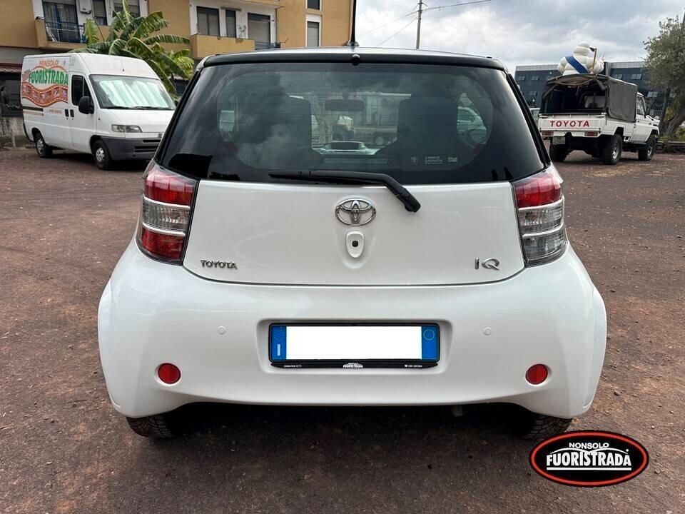 Toyota iQ 1.0 CVT Trend