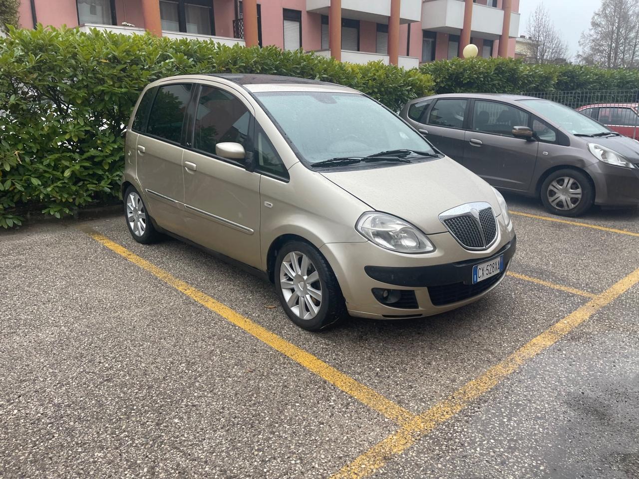 Lancia MUSA 1.9 Multijet Platino Plus SI NEOPATENTATI