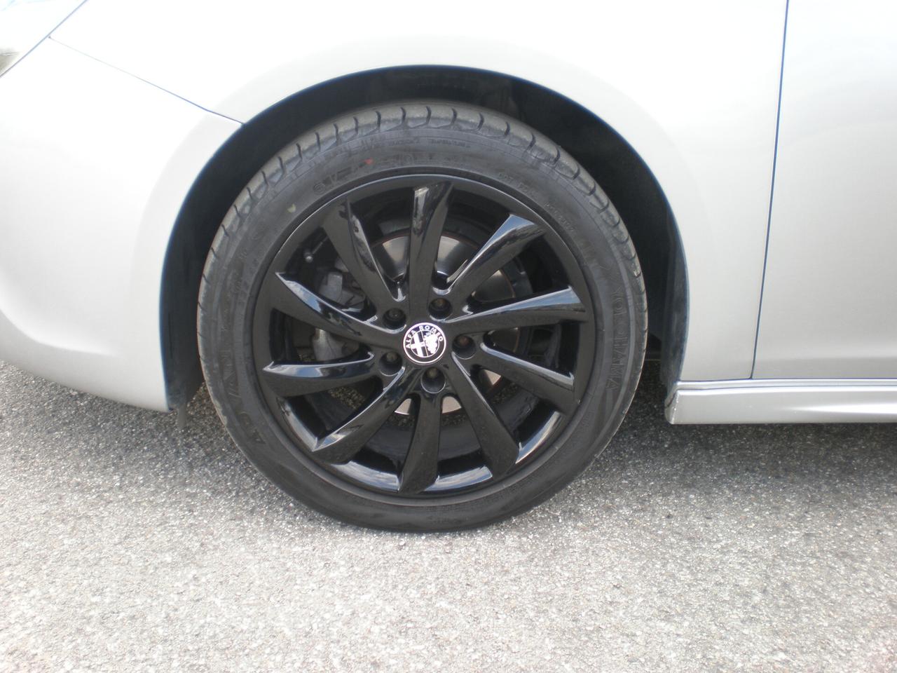 Alfa Giulietta 1.6 td restyling, full, sportiva