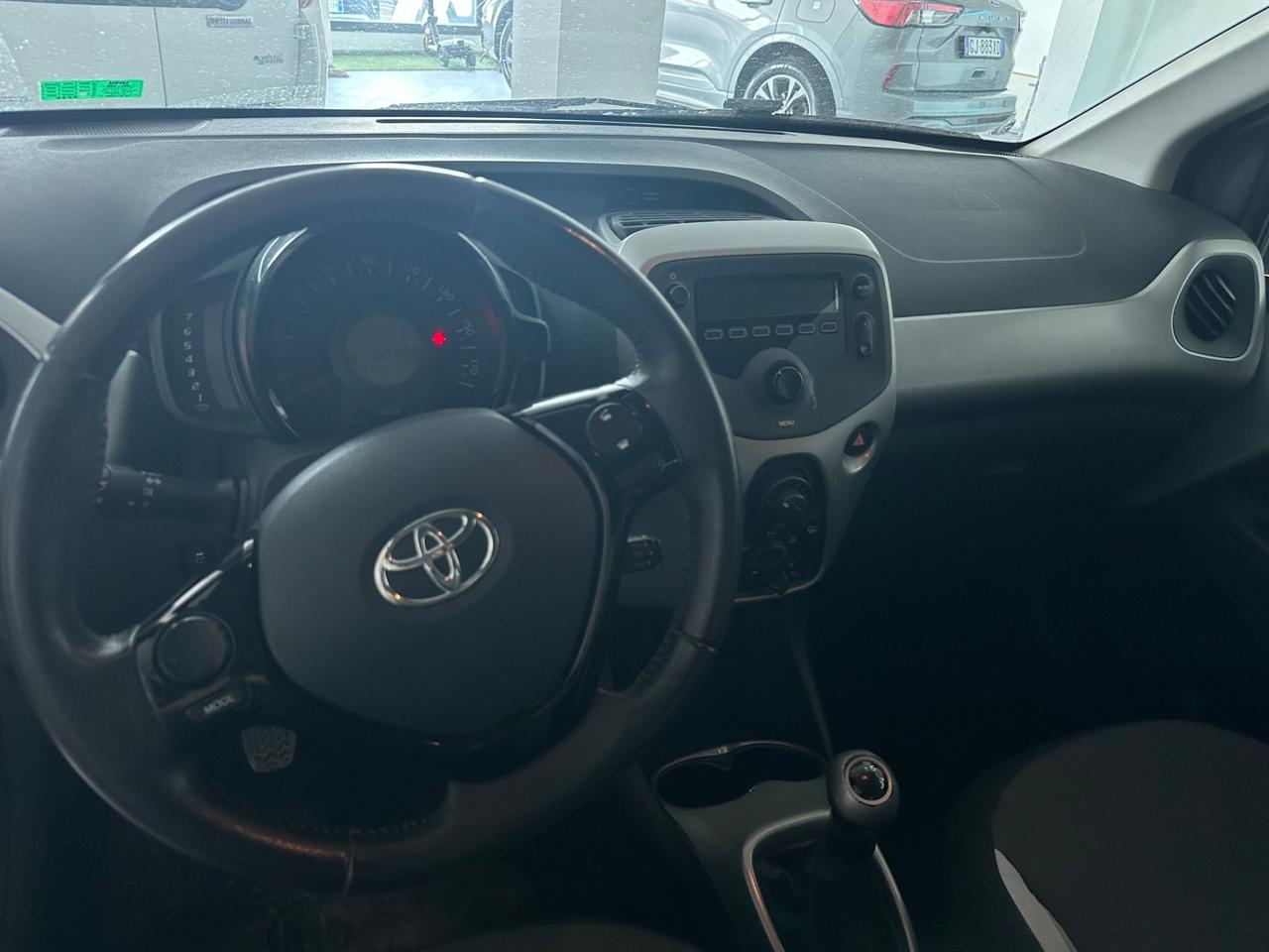 Toyota Aygo 1.0 VVT-i 69 CV 3 porte x-cool