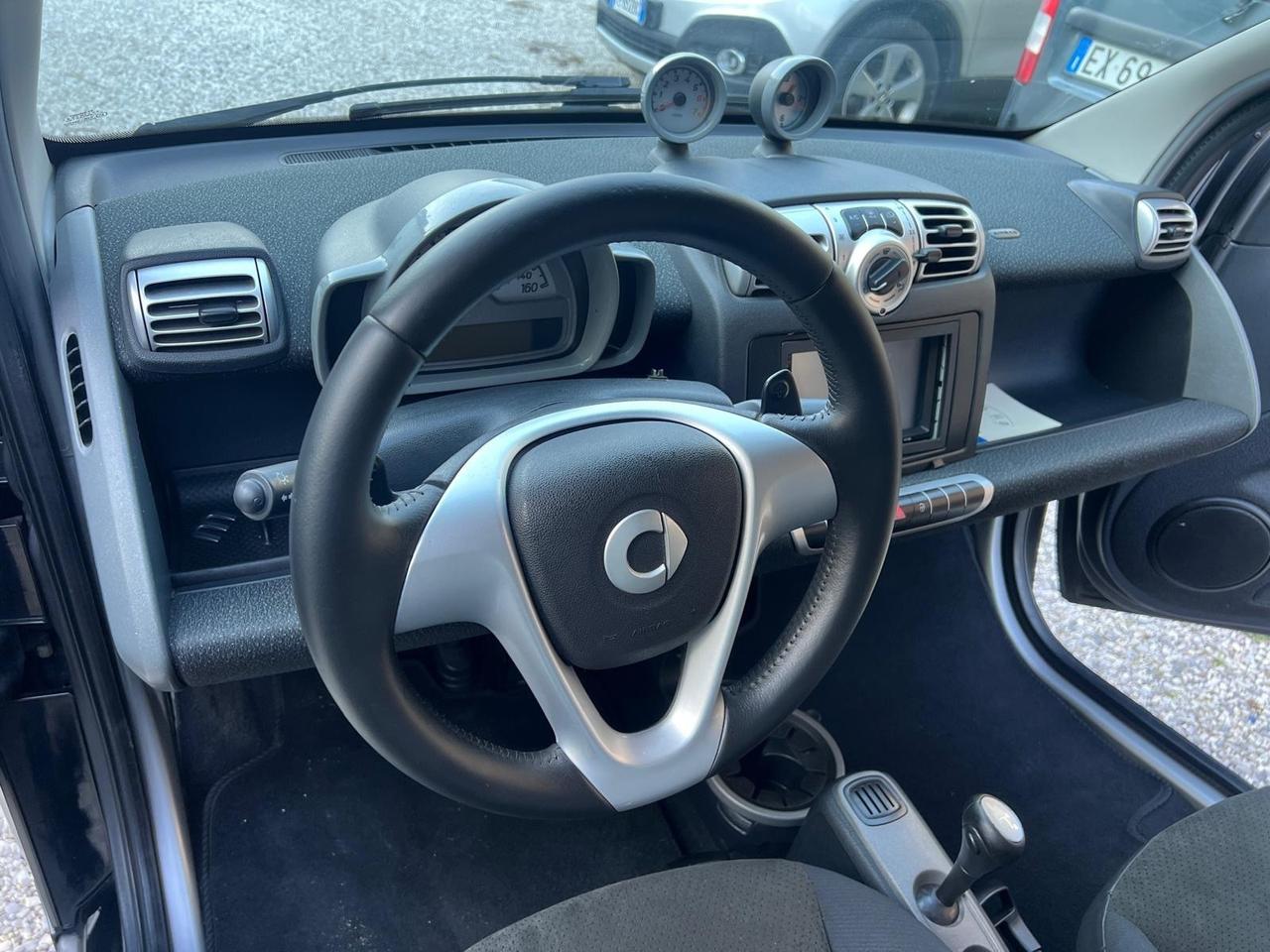 Smart ForTwo 700 coupé pure (45 kW)