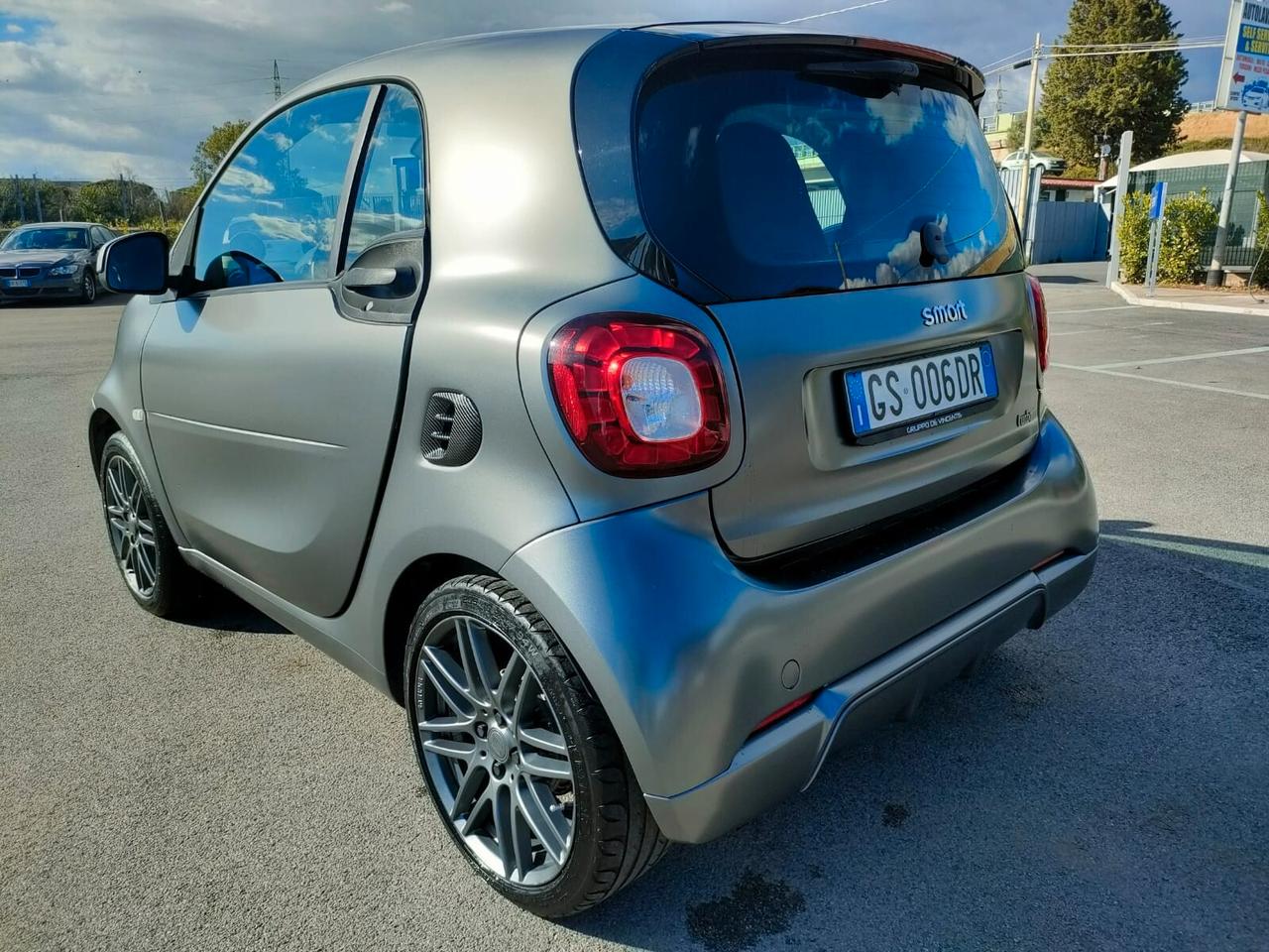 Smart ForTwo 0.9 t allestimento Brabus