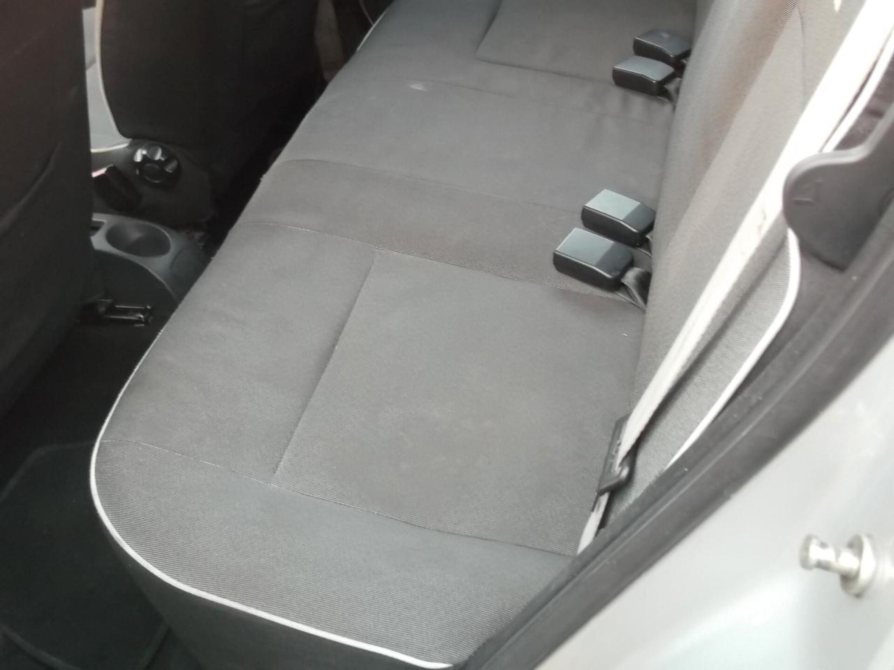 Dacia Sandero 1.2 16V GPL 75CV - 04