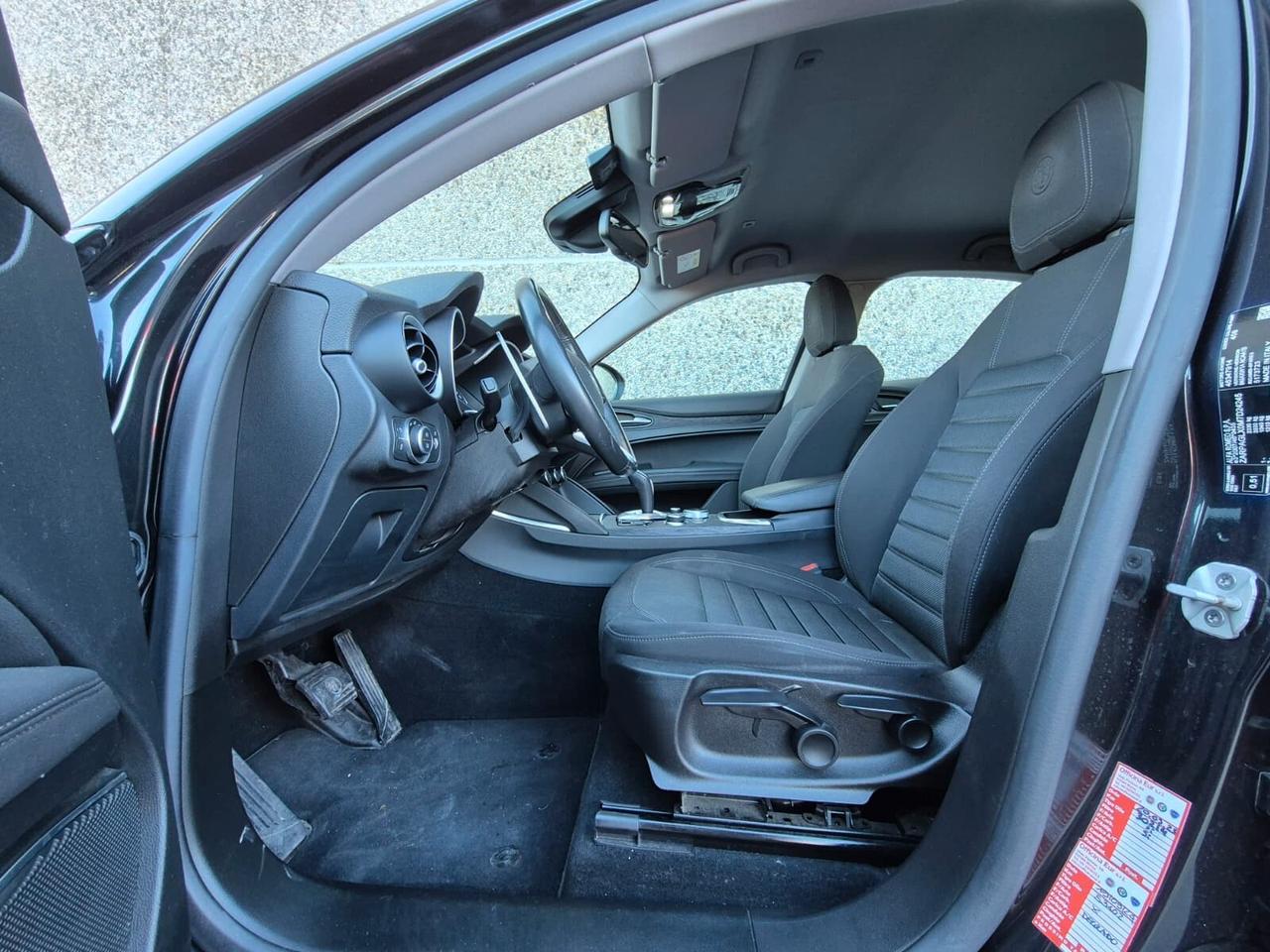 Alfa Romeo Stelvio 2.2 Turbodiesel 160 CV AT8 RWD Business