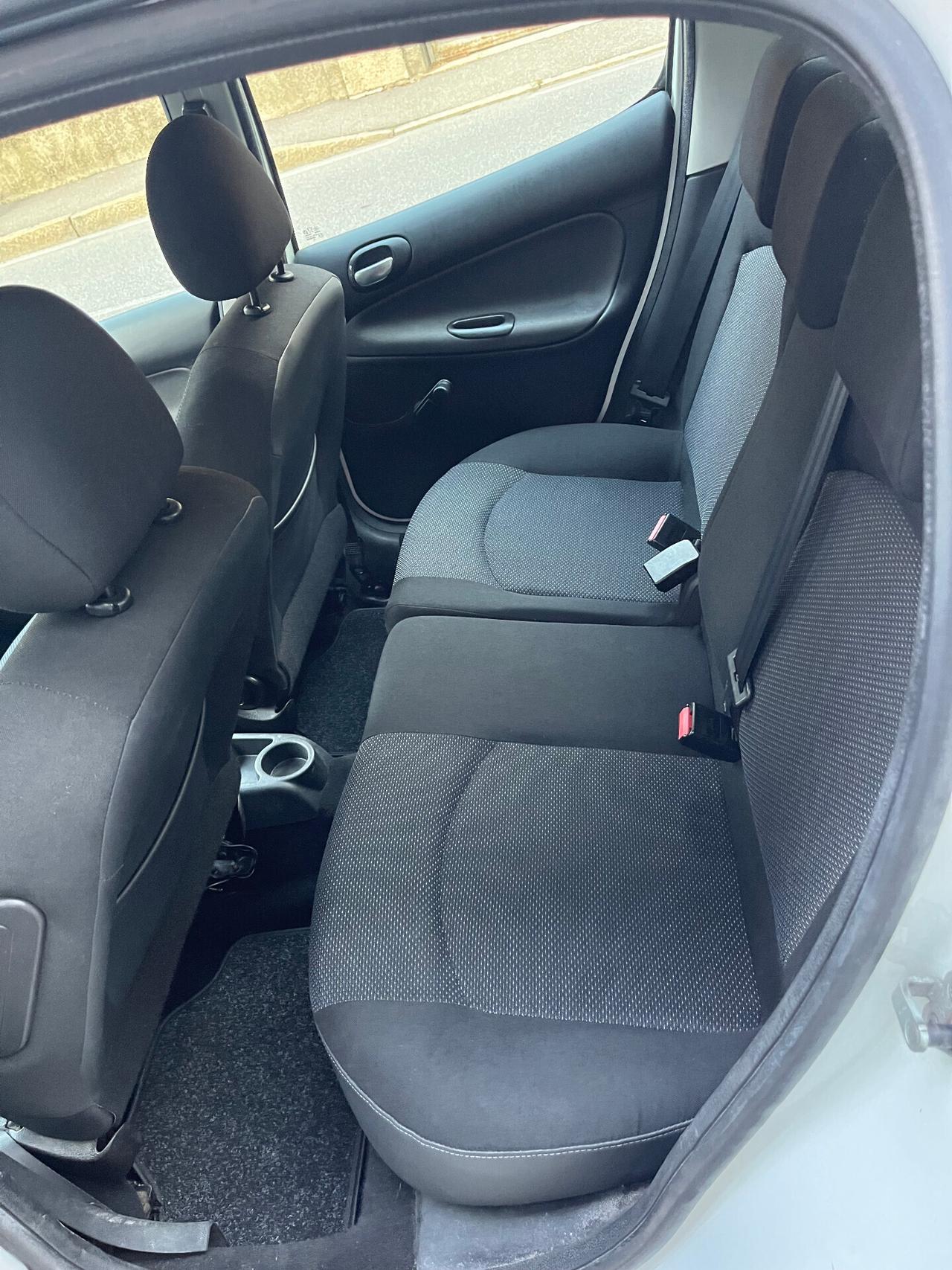 PEUGEOT 206 PLUS 1.1 BENZINA 5 PORTE TRENDY - ANCHE PER NEOPATENTATI - 2010
