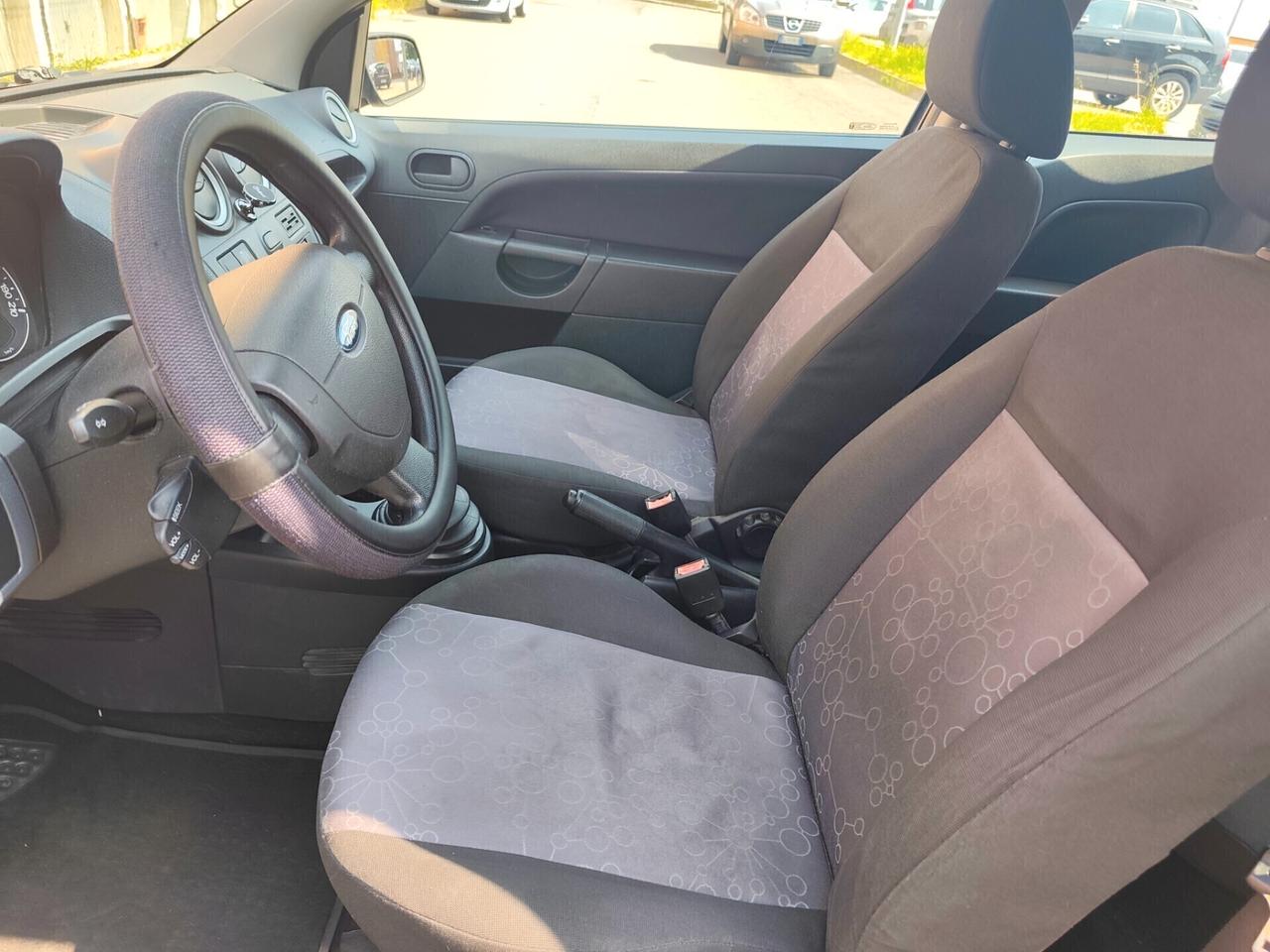 Ford Fiesta 1.2 Benz euro 4 neopatentati