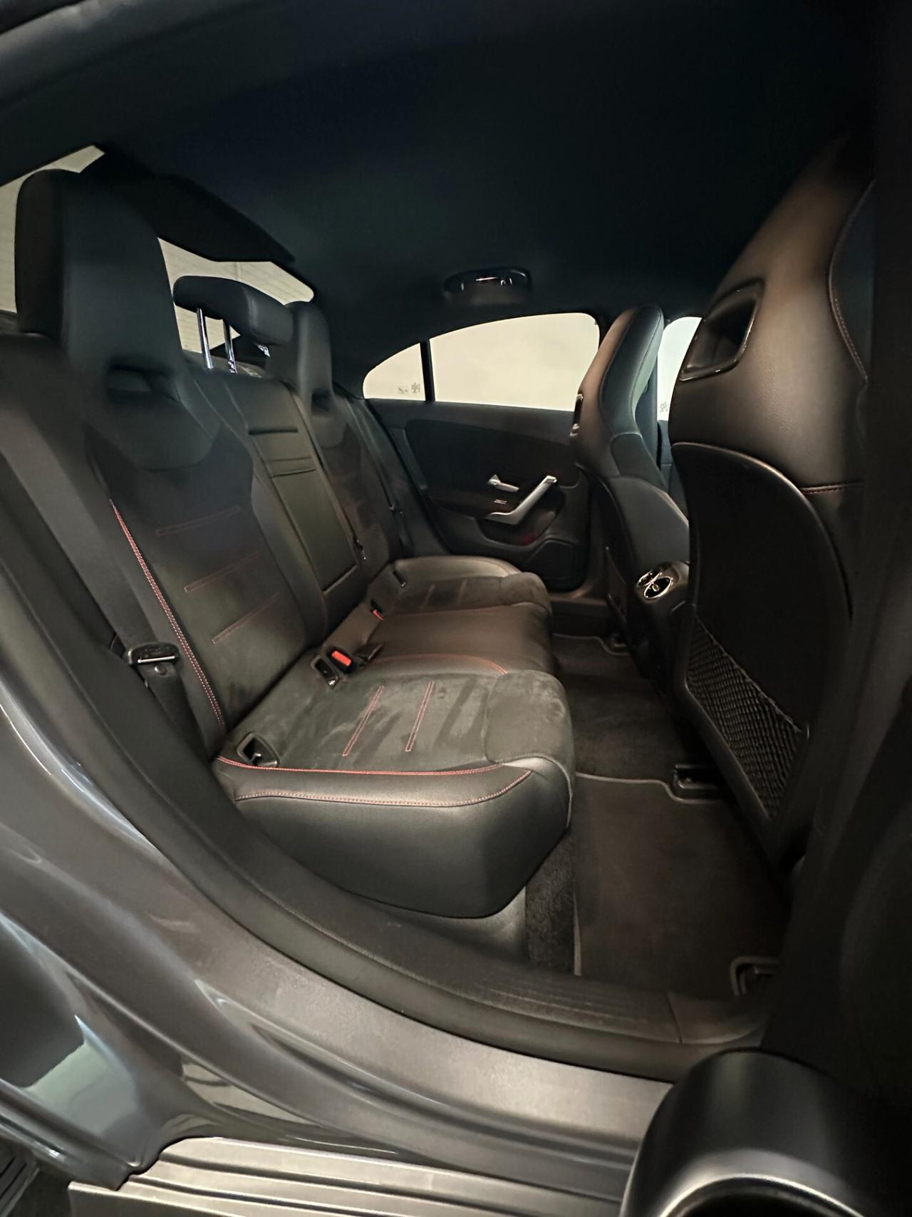 Mercedes-benz CLA 250 Automatic 4Matic Premium