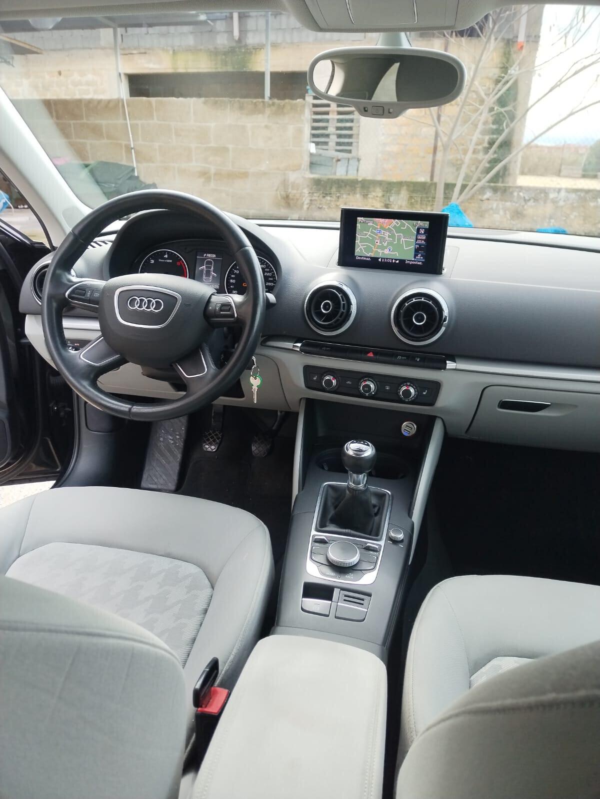 Audi A3 SPB 1.6 TDI Attraction