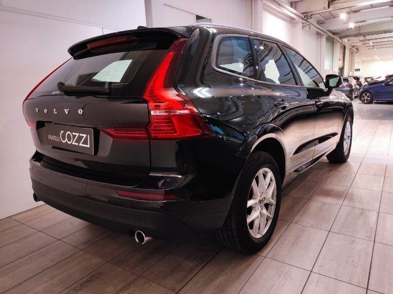 Volvo XC60 (2017-->) B4 (d) AWD Geartronic Momentum