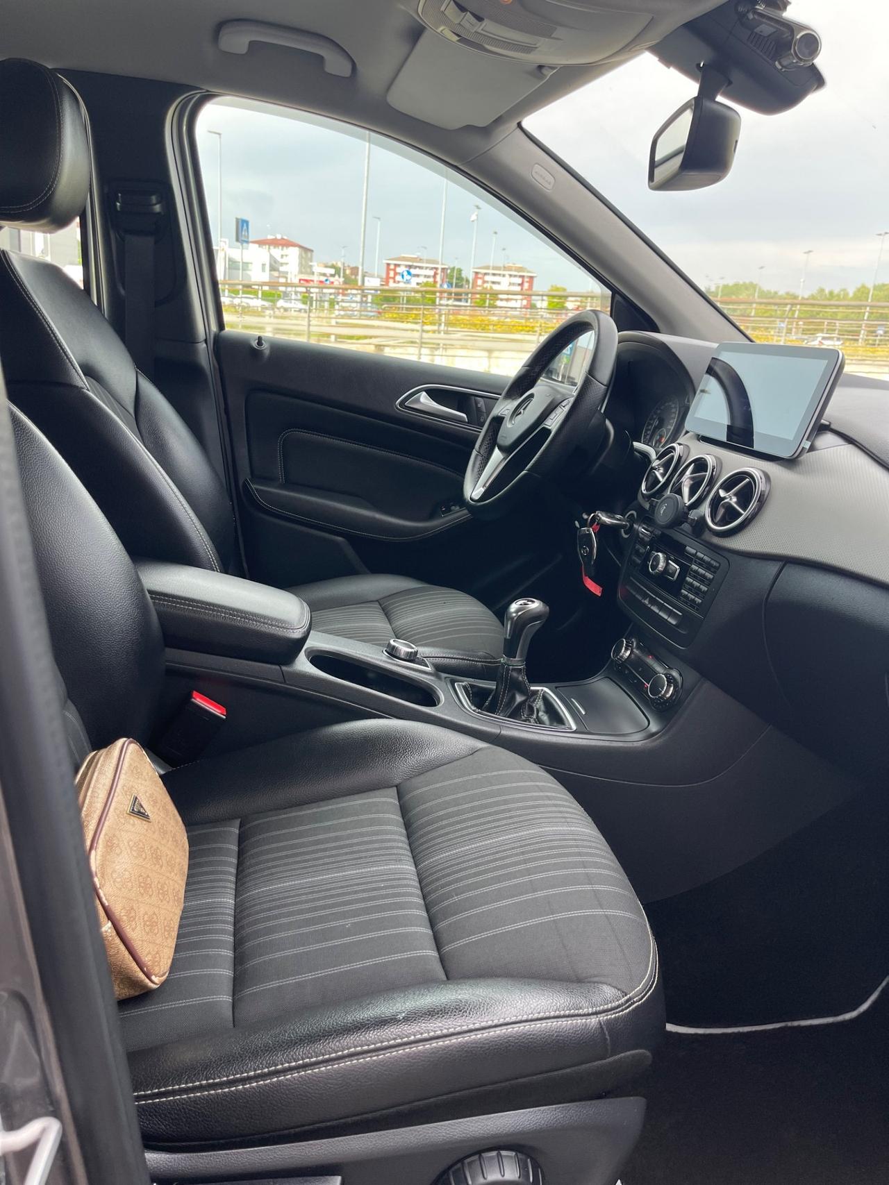 Mercedes-benz B 200 B 200 NGD Sport