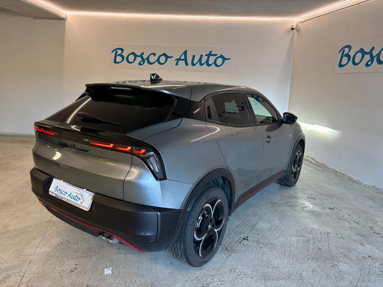 Alfa Romeo Junior 1.2 ibrida Speciale 145cv edct6
