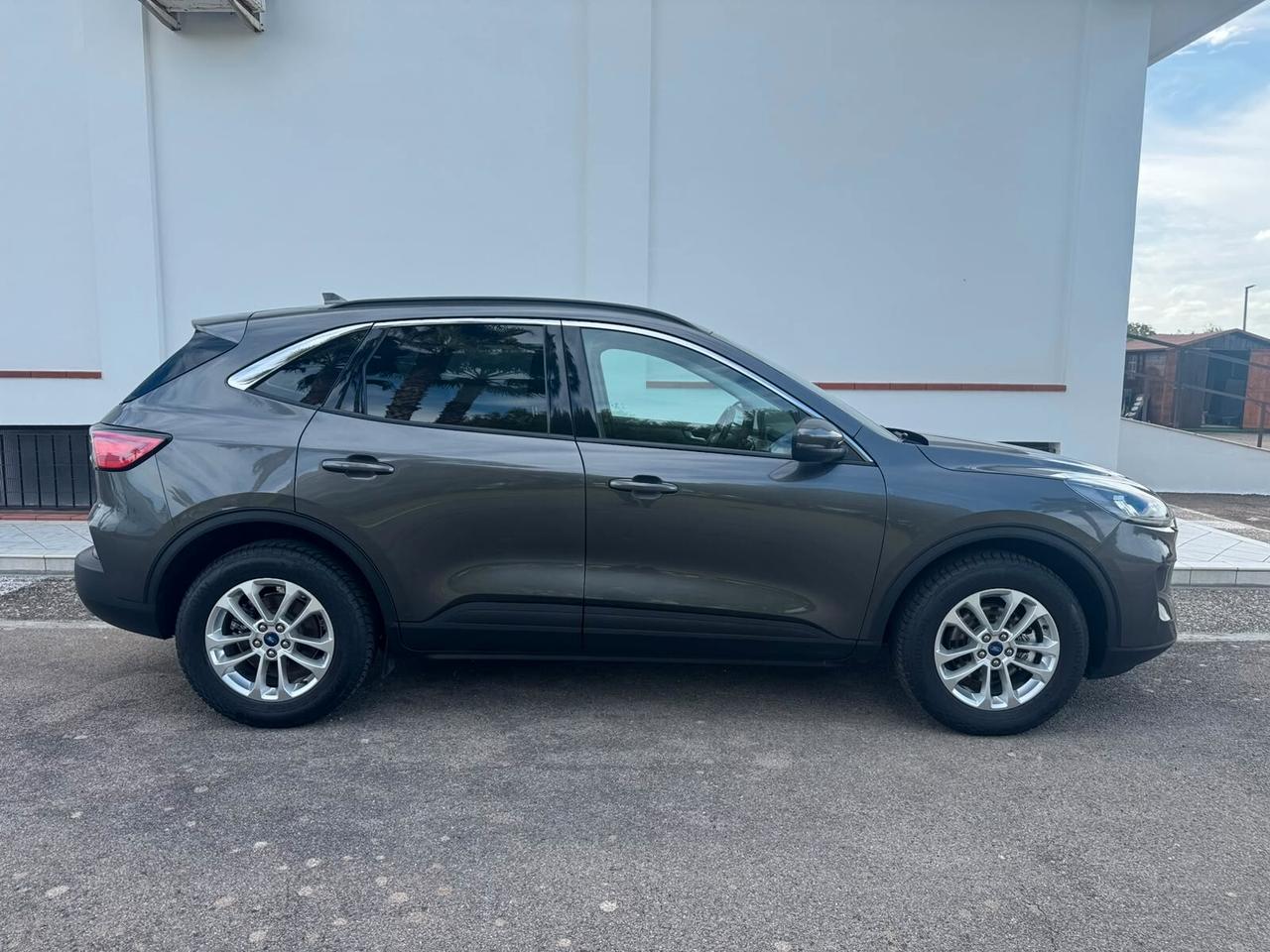Ford Kuga 1.5TDCI Titanium AUTOCARRO N1