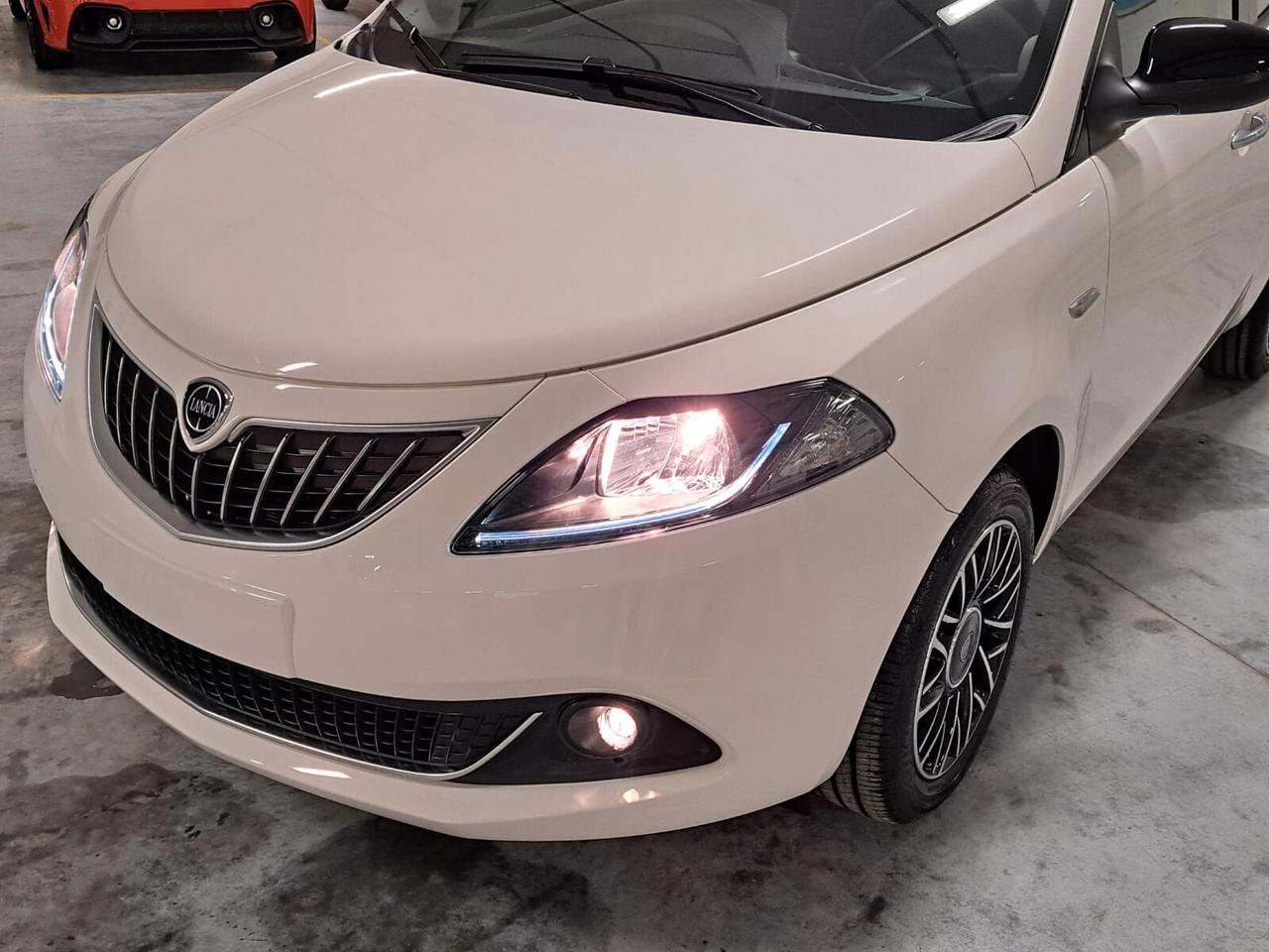 Lancia Ypsilon 1.0 FireFly Hybrid Platino MY'24 Km. 0 (GT568BT)