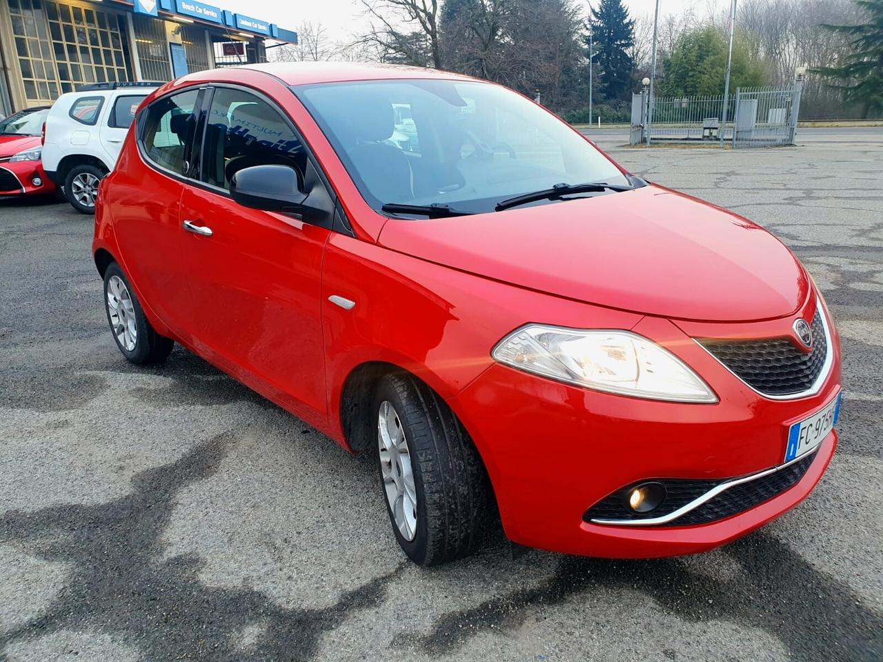 Lancia Ypsilon 1.2 69 CV 5 porte GPL Ecochic Gold