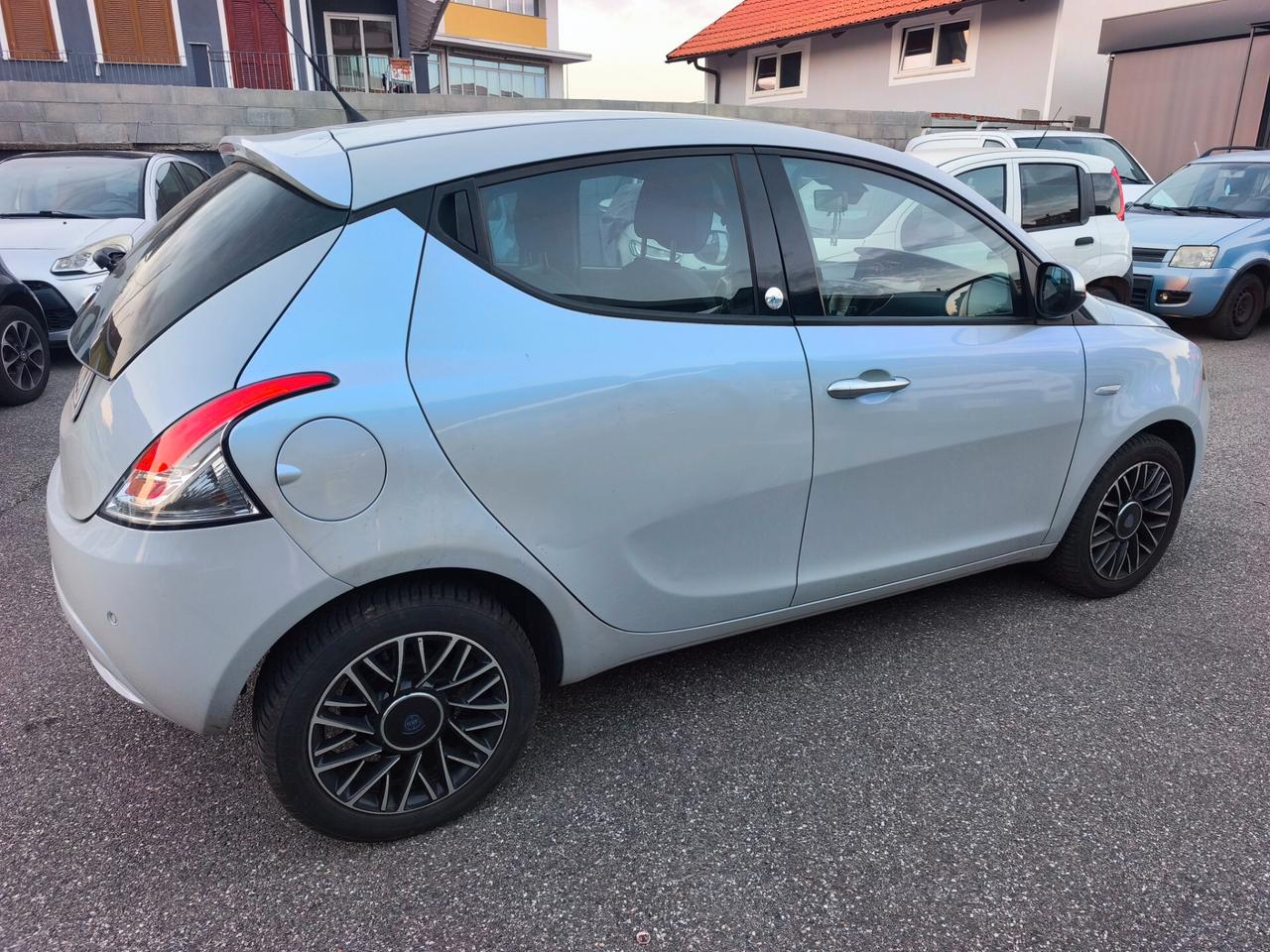 Lancia Ypsilon 1.2 69 CV 5 porte GPL Ecochic Unyca