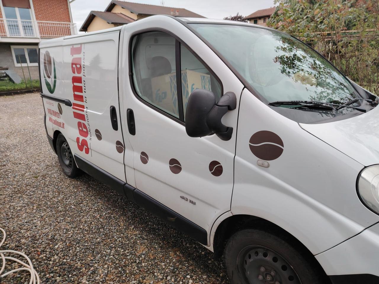 Renault Trafic T27 2.0 dCi/115 PC-TN Furgone PERFETTO DOPPIA PORTA LATERALE E FRIGO BAR