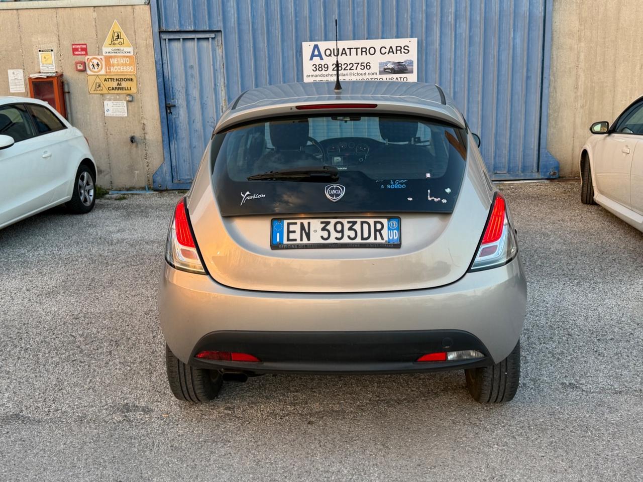 Lancia Ypsilon 1.2 69 CV Unyca