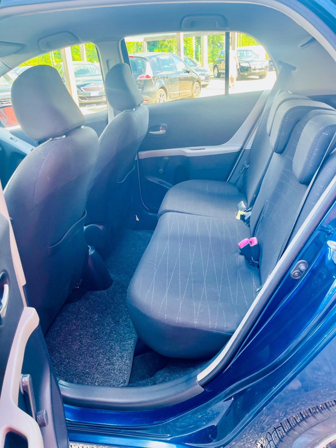 Toyota Yaris 1.0 5 porte Sol