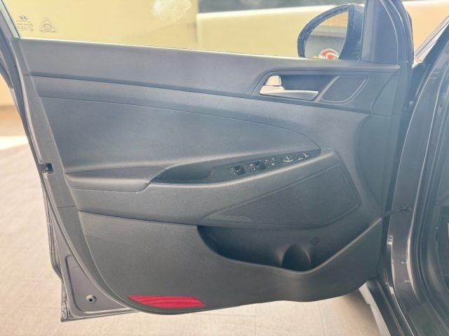 HYUNDAI Tucson 1.7 CRDi SOUND EDITION