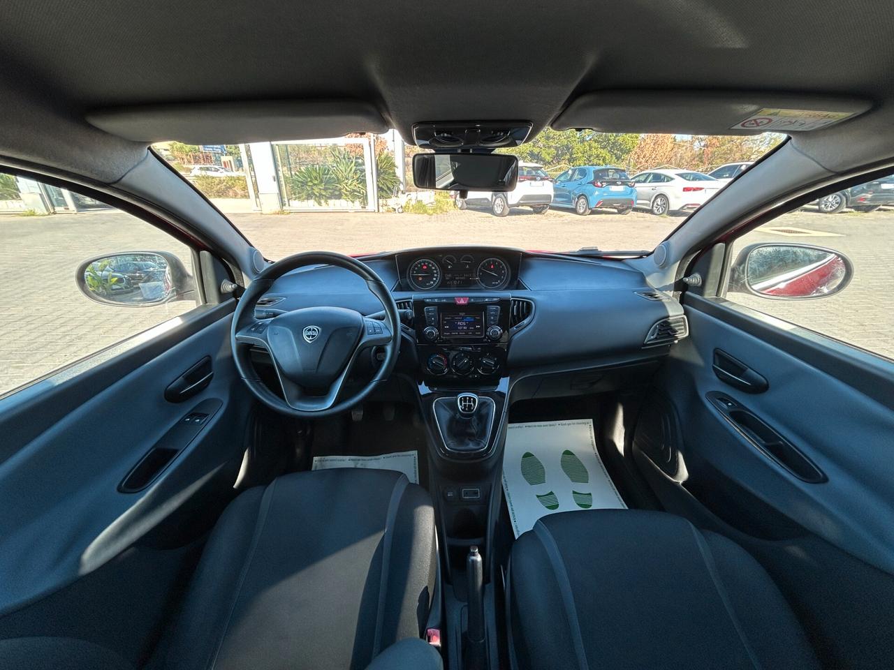 Lancia Ypsilon 1.2 Silver 69cv