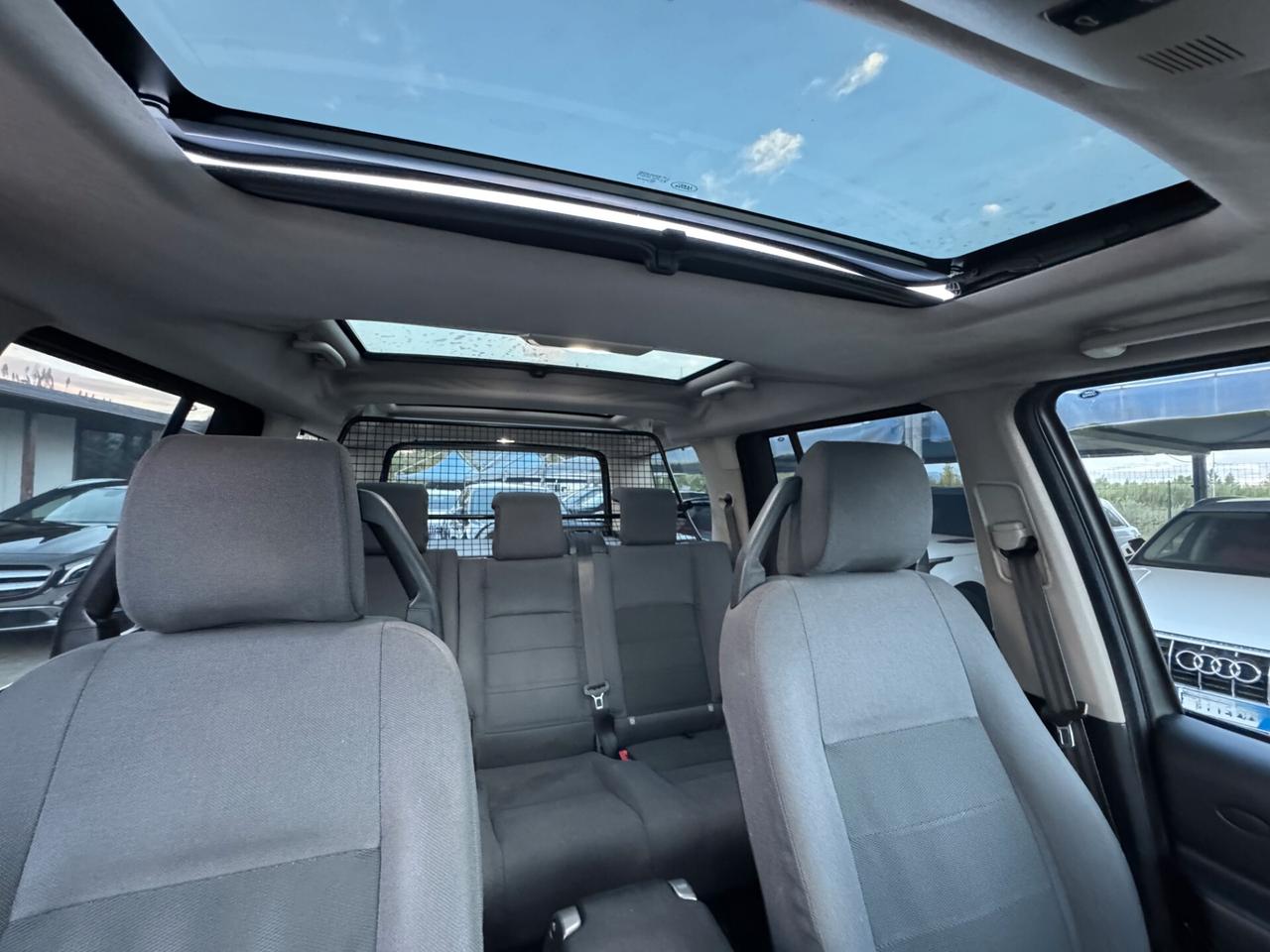 Land Rover Discovery 3 2.7 TDV6 HSE AUTOCARRO 5 POSTI