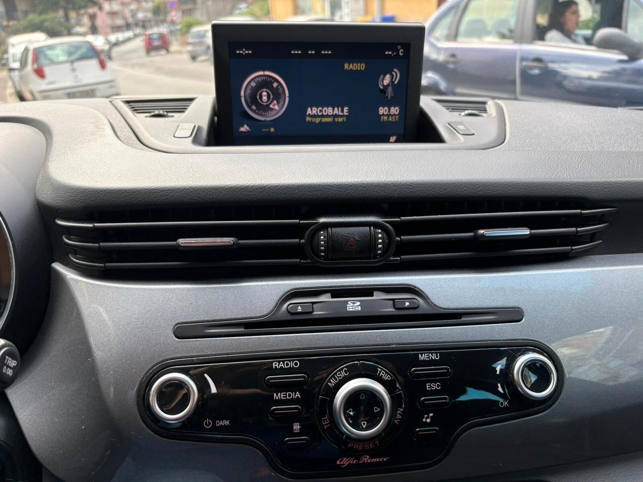 Alfa Romeo Giulietta 2.0 JTDm-2 140 CV Exclusive