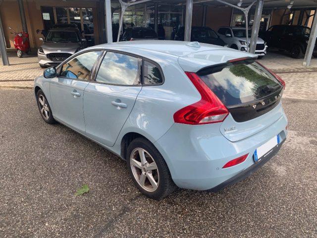 VOLVO V40 D2 Business