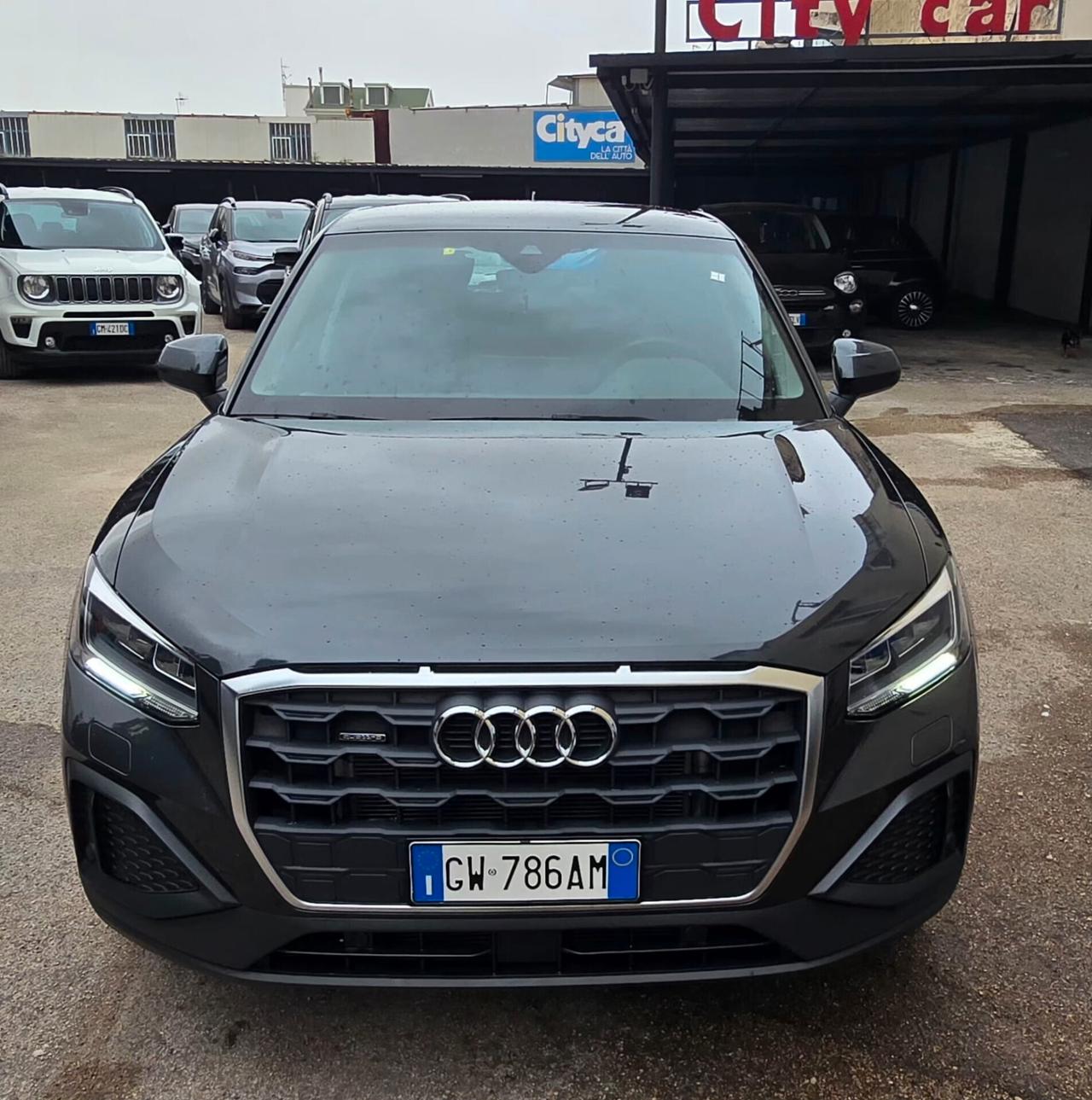 Audi Q2 35 TDI quattro S tronic Business