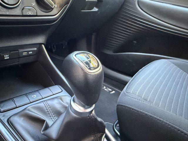 HYUNDAI i20 1.2 84CV MPI SENSORI PARCHEGGIO REETROCAMERA