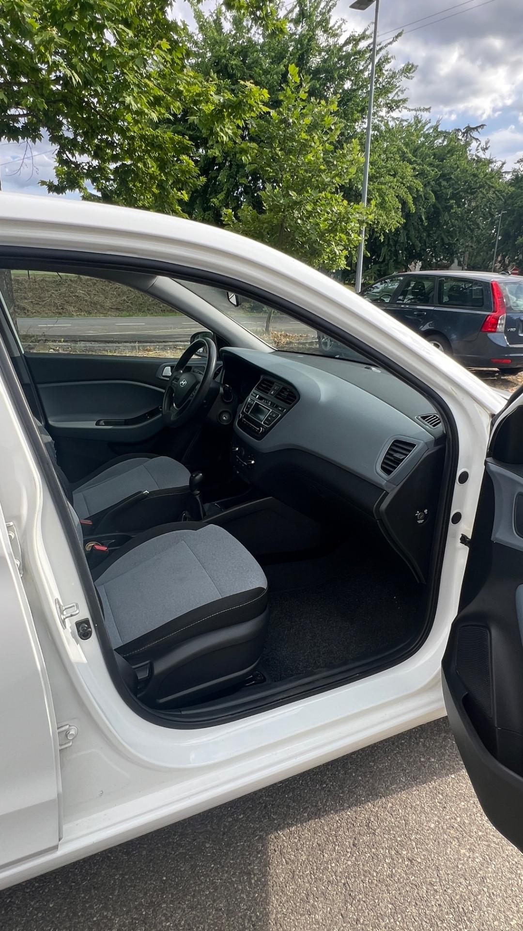 Hyundai i20 1.2 84 CV 5 porte Econext Comfort