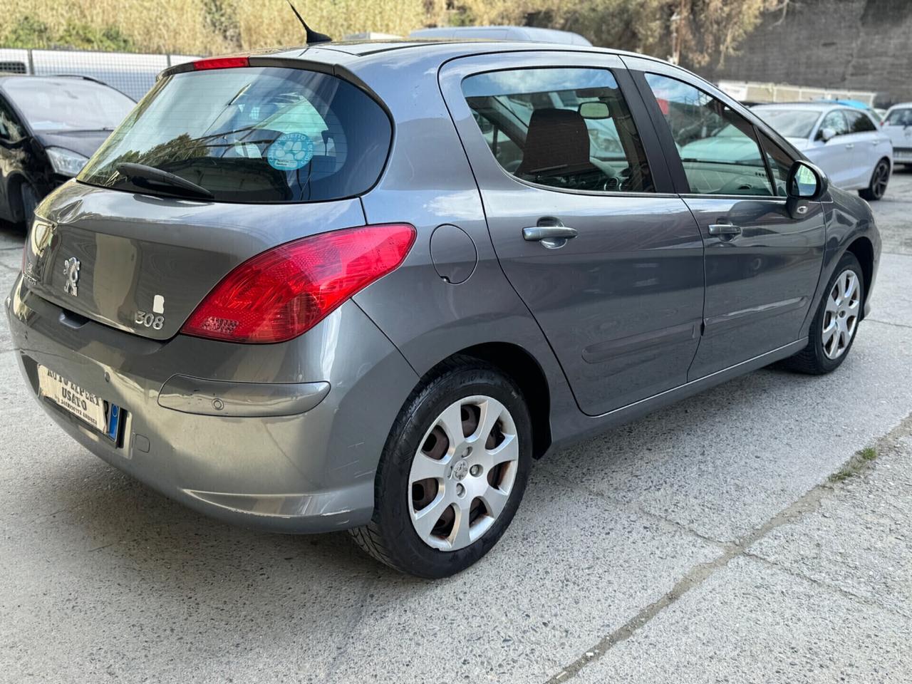 Peugeot 308 1.6 HDi 112CV cambio automatico 2011