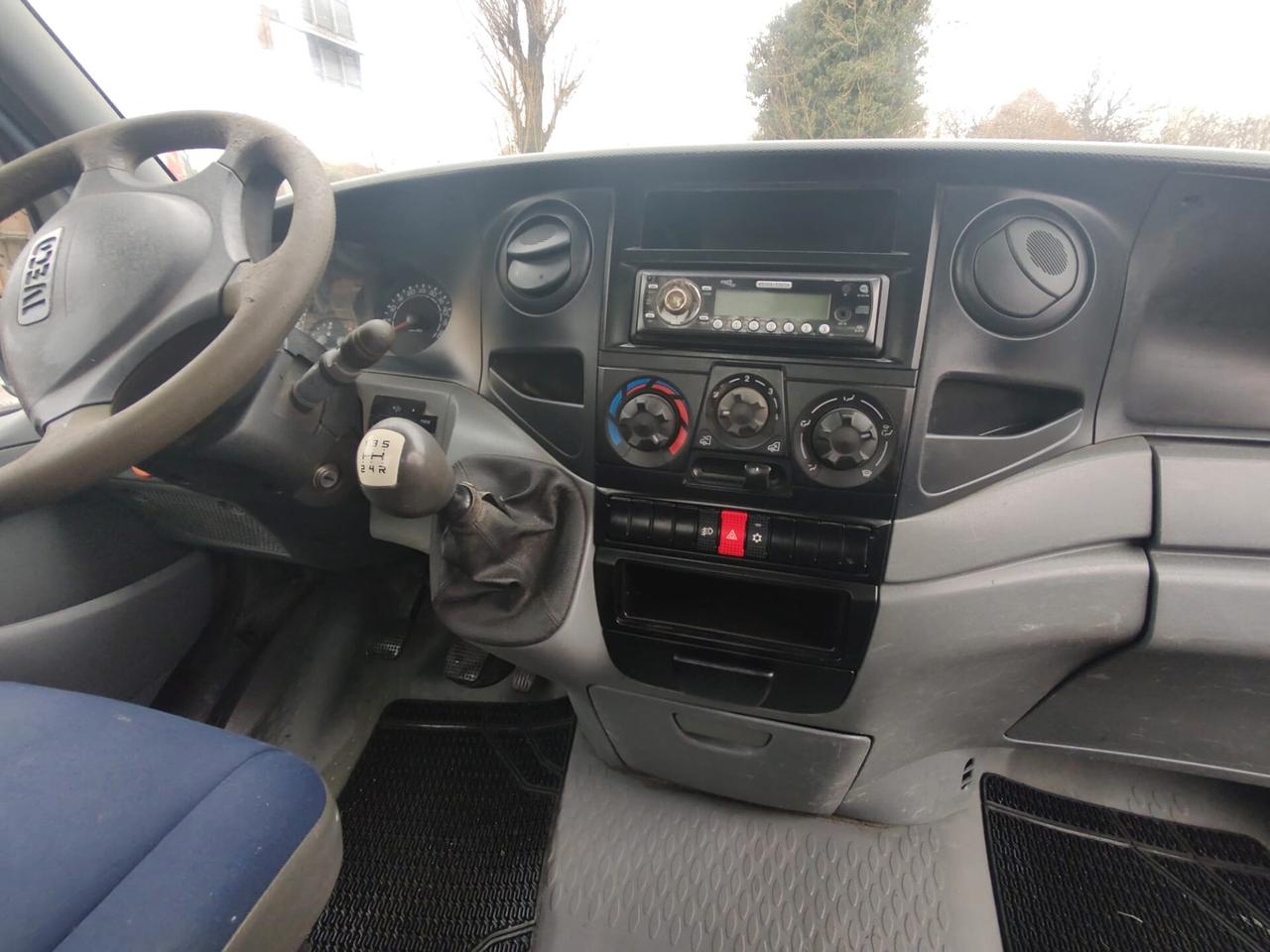 Iveco Daily RIBALTABILE TRILATERALE, SCATTOLINI SCIV 35c12 2.3jtd OK NEOPATENTATI.