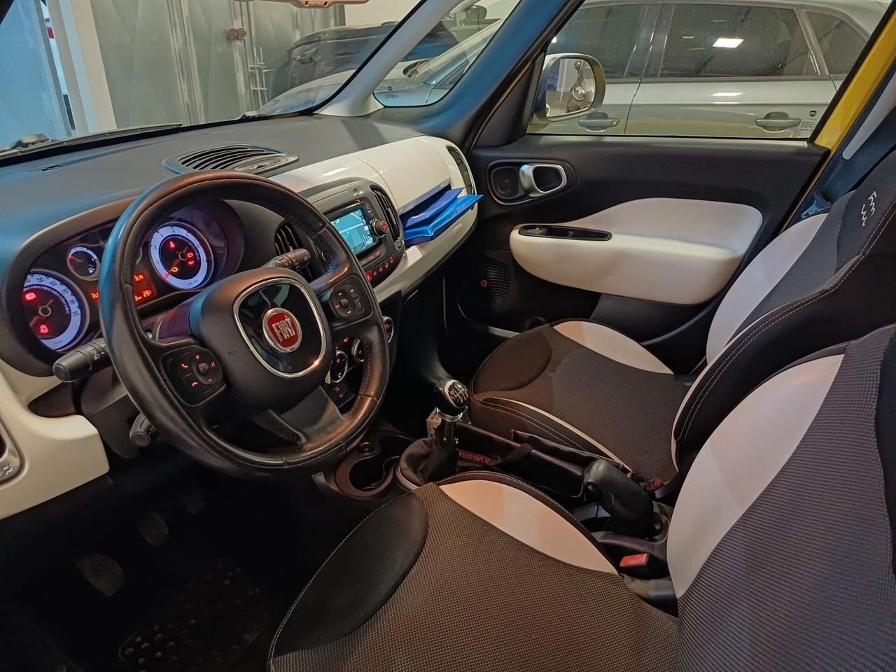Fiat 500L 1.6 Mjet 105 CV Trekking Beats Navi