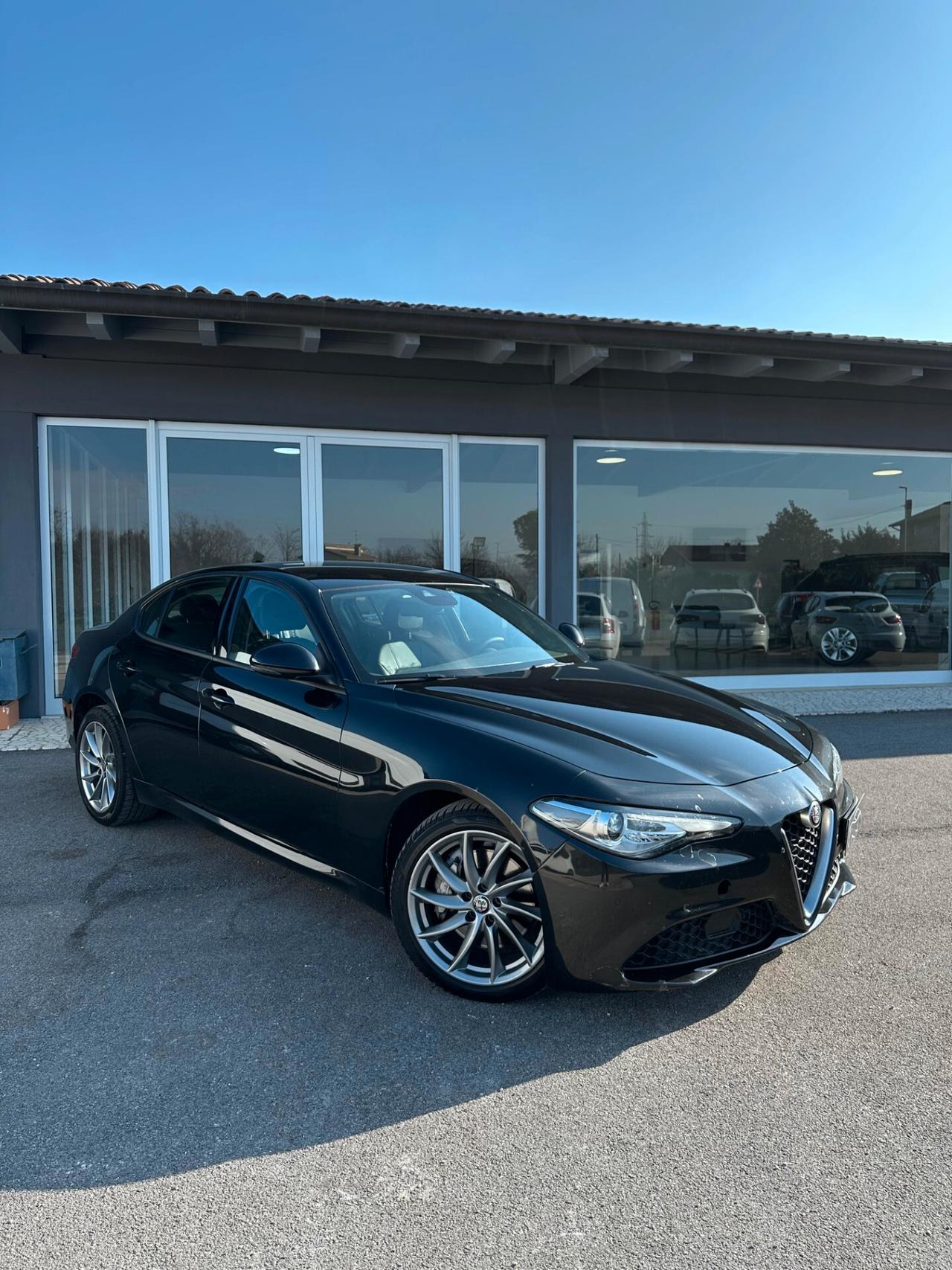 Alfa Romeo Giulia 2.2 Turbodiesel 190 CV AT8 AWD Q4 Executive