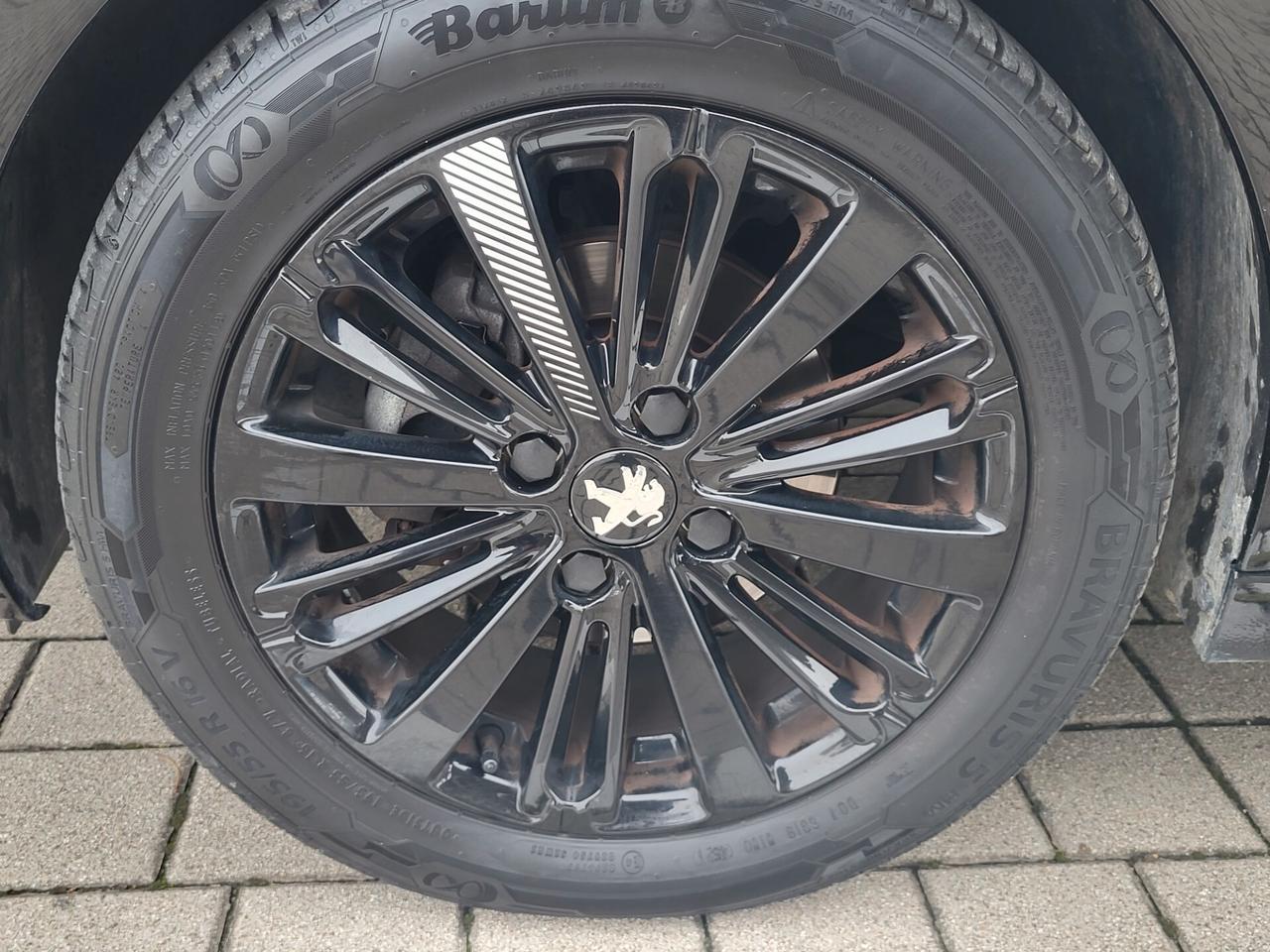 Peugeot 208 BlueHDi 75 5 porte Active