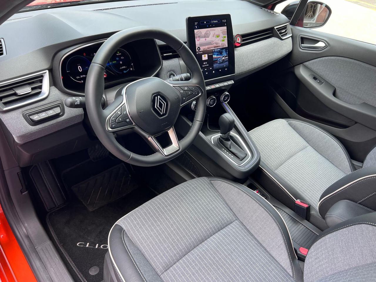 Renault Clio Techno E-TECH 145 HEV #5780