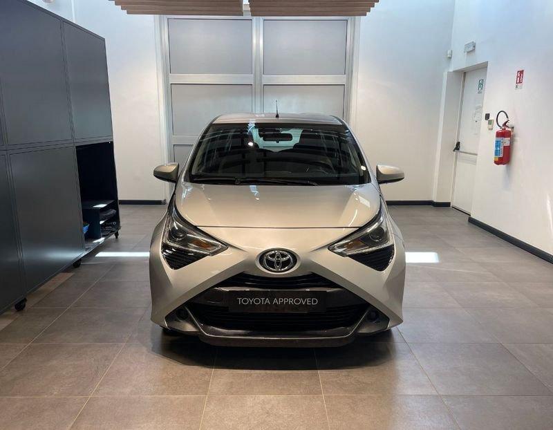Toyota Aygo Connect 1.0 VVT-i 72 CV 5 porte x-play