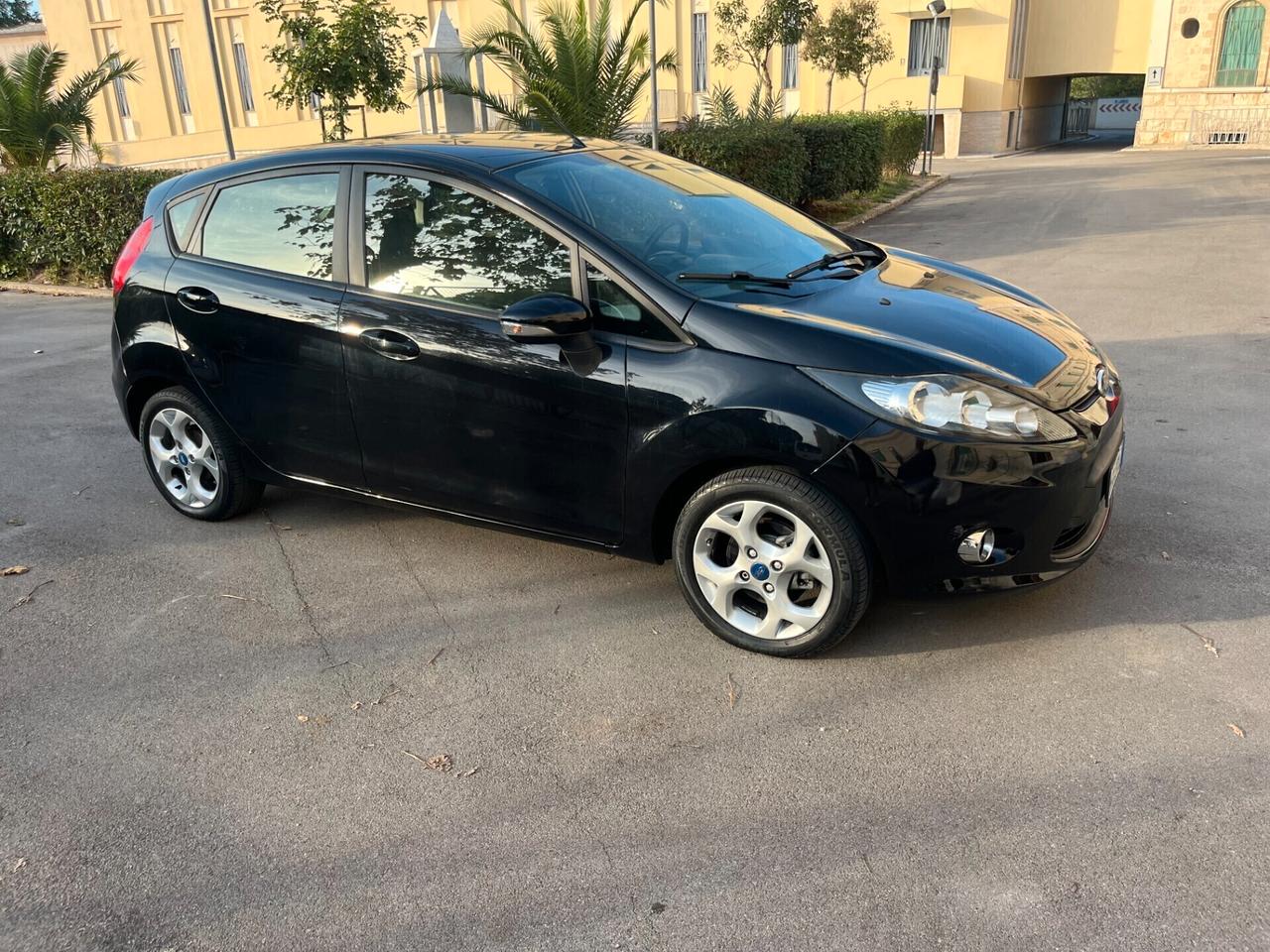 Ford Fiesta 1.2 60CV 5p.Km 115.000 Garantita