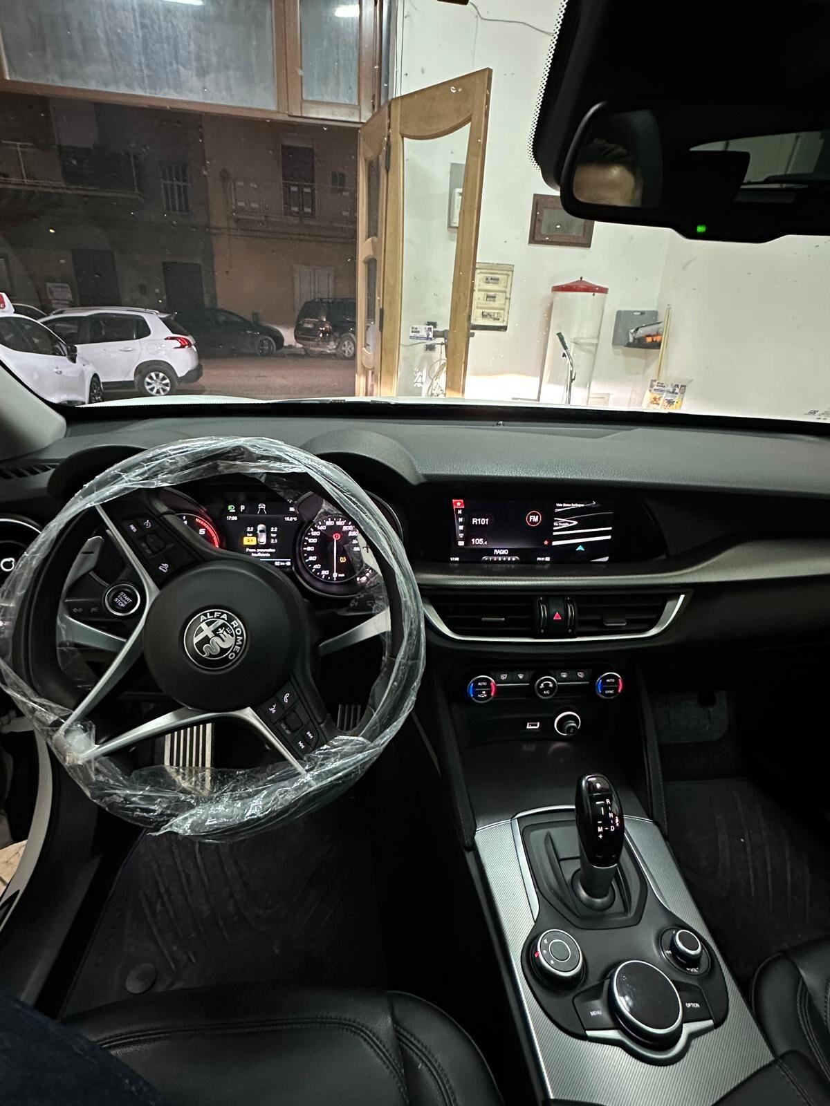 Alfa Romeo Stelvio 2.2 Turbodiesel 180 CV AT8 Q4 Executive