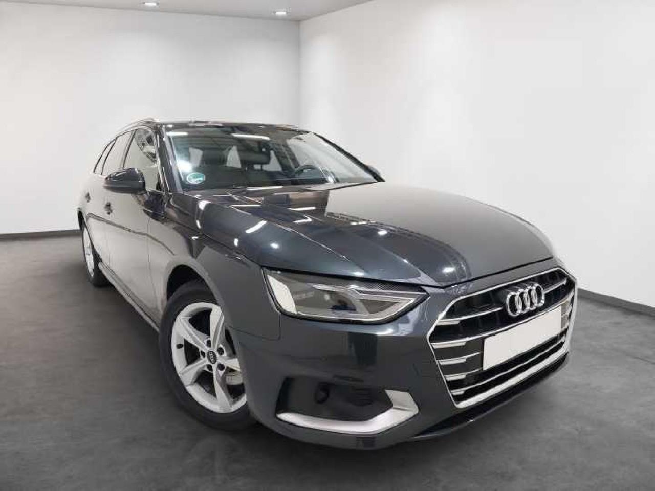 Audi A4 Avant 35 2.0 tdi mhev Business Advanced 163cv s-tronic