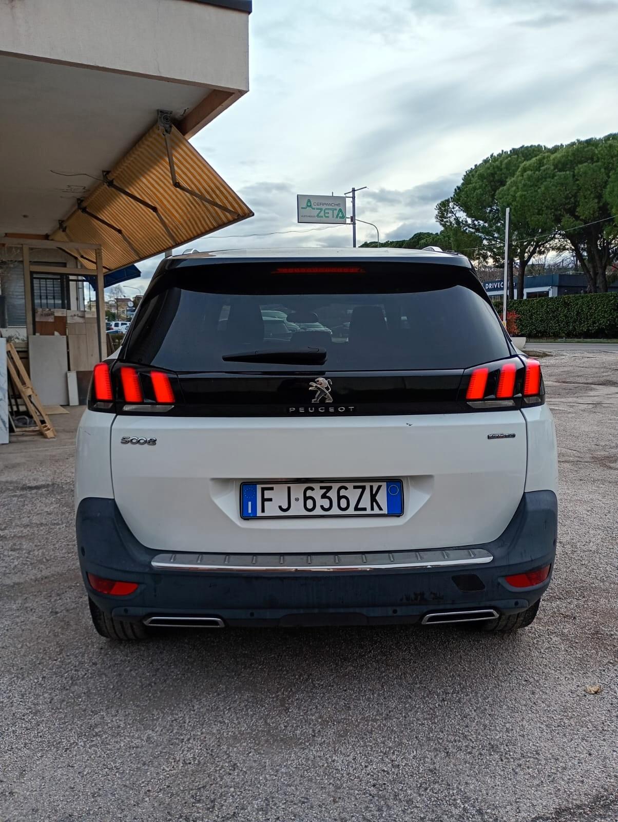 Peugeot 5008 BlueHDi 120 S&S Allure