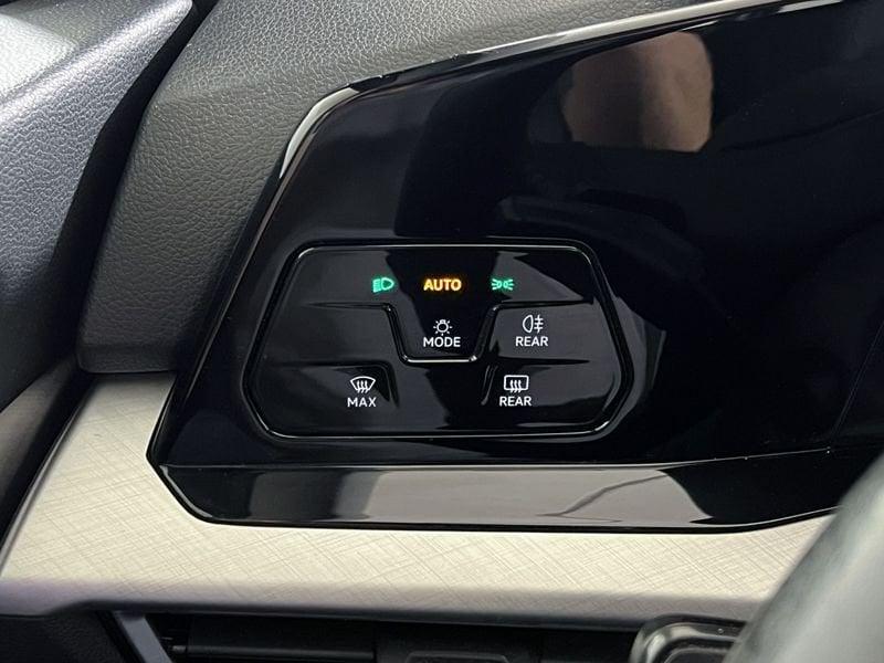Volkswagen Golf Variant 1.5 TGI Life DSG