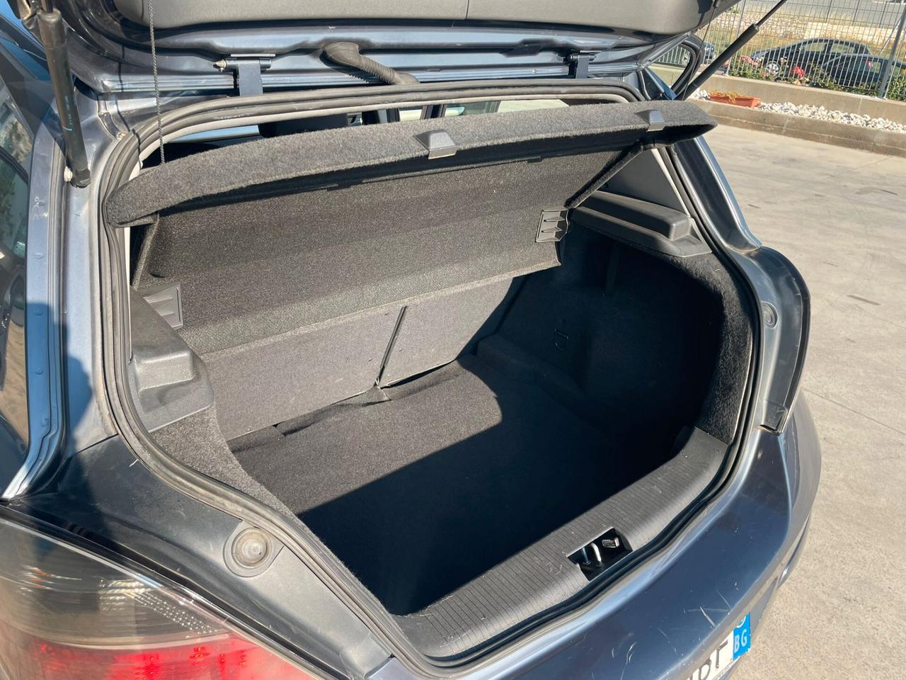 Opel Astra 1.4 16V Twinport 5 porte Enjoy