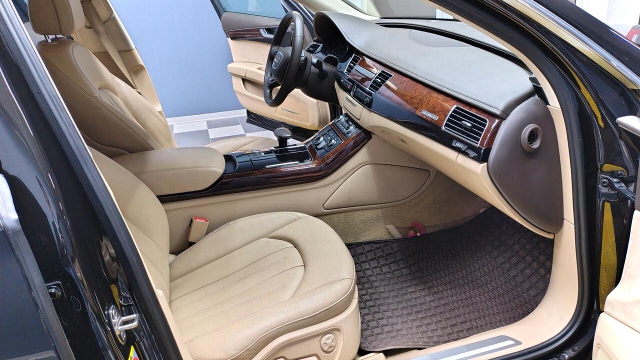 Audi A8 3.0 TDI QUATTRO 250 CV