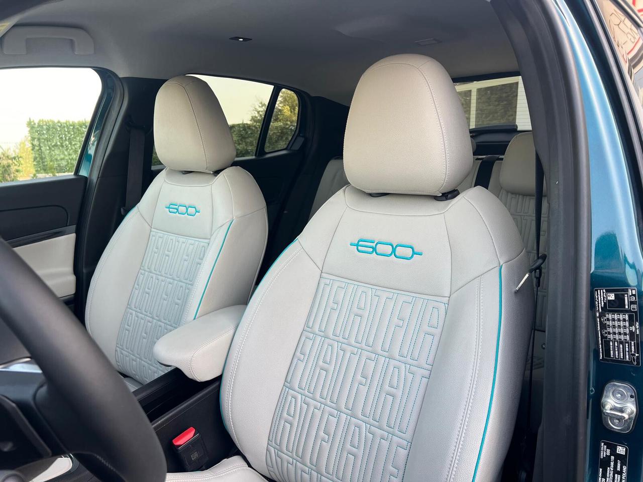 Fiat 600 Hybrid 145 CV MHEV La Prima